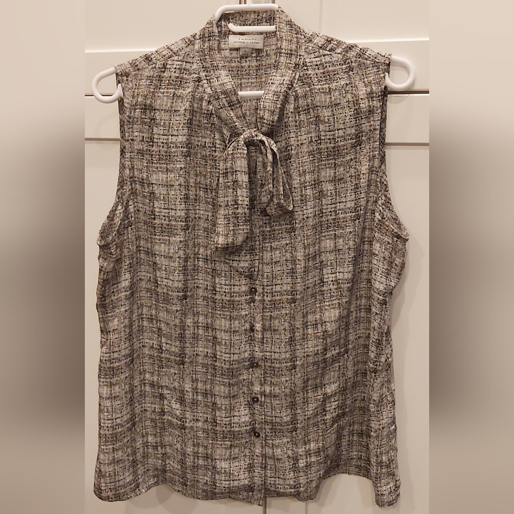 Tahari sleeveless blouse